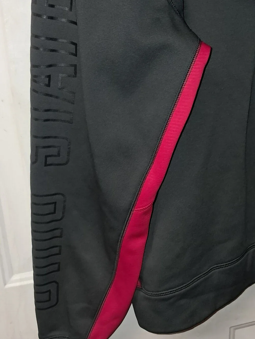 Nike Therma-Fit Ohio St. Buckeyes Mens Small Full Zip Hooded Jacket. Gray & Red